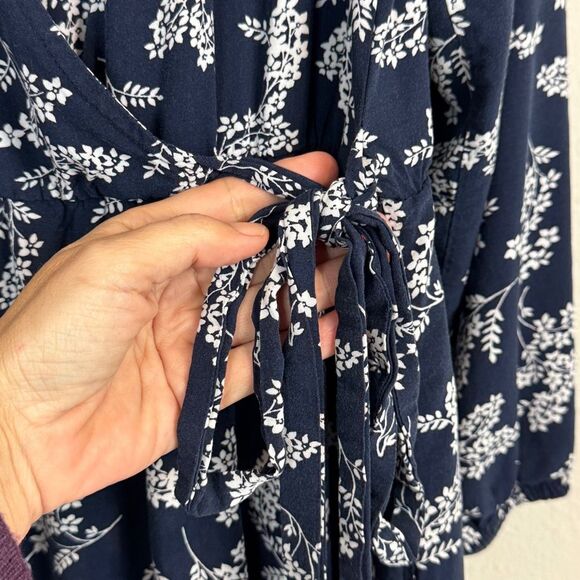 Gap Navy Blue Floral Wrap Dress M - Picture 3 of 10